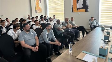 قبل انطلاق أمم أفريقيا.. اجتماع تنسيقي للكاف مع المنتخب الوطني تحت 20 عاما