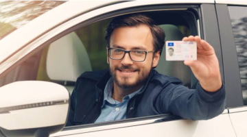 تكلفة استخراج رخصة قيادة في الإمارات