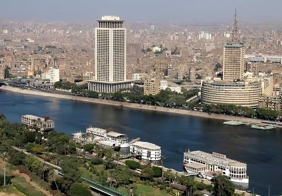 الأرصاد الجوية تكشف حالة الطقس السبت 26 أبريل