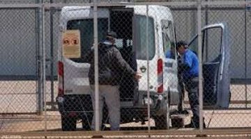 ترحيل أطفال أمريكيين وأمهاتهم يثير انتقادات حقوقية في أمريكا