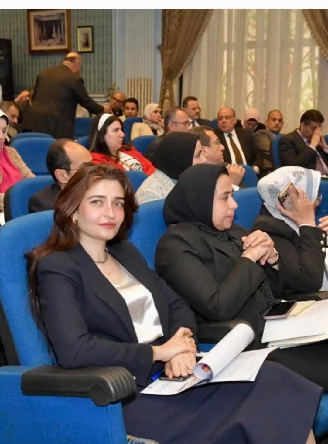 “يفاقم معاناة الخريجين”.. طلب إحاطة لوزير الصحة بشأن تأخير تكليف دفعة صيدلة 2023