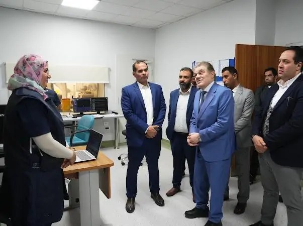 السيد البدوي يزور مستشفى الناس الخيري ويشيد بمستوى الخدمات الطبية