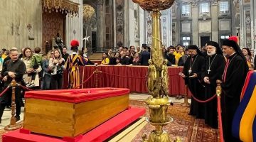 زعماء العالم يودعون البابا فرنسيس في جنازة مهيبة بساحة القديس بطرس