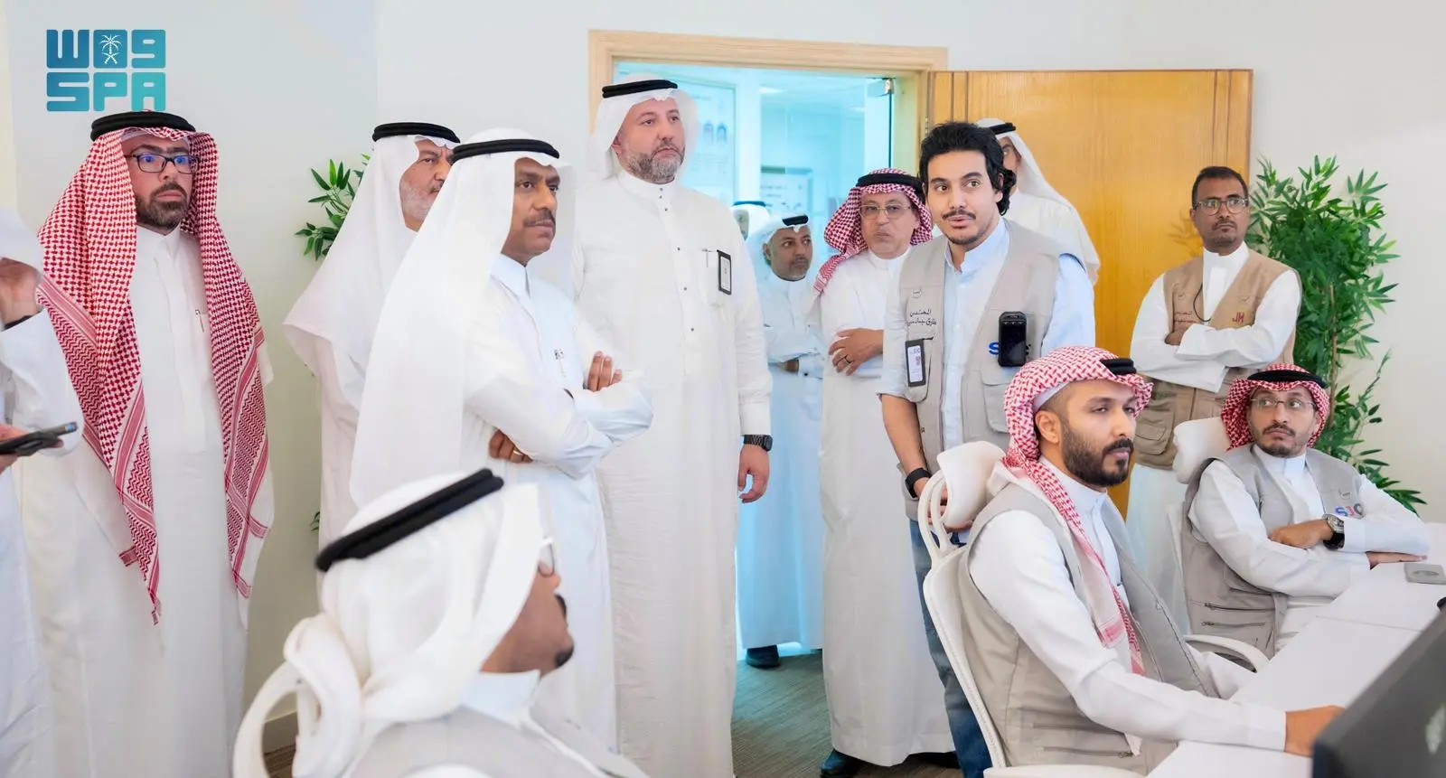 نائب وزير الحج والعمرة يزور المجلس التنسيقي ويطلع على الأعمال المقدمة لخدمة ضيوف الرحمن