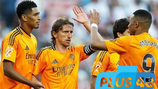 ريال مدريد يهزم إشبيلية بثنائية نظيفة في الليجا