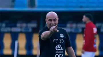 العميد حسام حسن يرحب باعتذار إمام عاشور