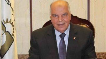 «شقة فارهة بالمهندسين»| اليوم.. محاكمة نقيب المعلمين وآخرين بتهمة تلقي الرشوة