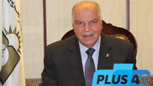 «شقة فارهة بالمهندسين»| اليوم.. محاكمة نقيب المعلمين وآخرين بتهمة تلقي الرشوة