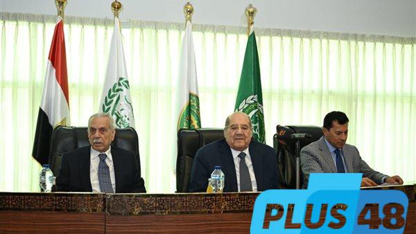 رئيس مجلس الشيوخ: برنامج بناء قدرات الشباب في مواجهة الأزمات يساهم بخلق كوادر جديدة
