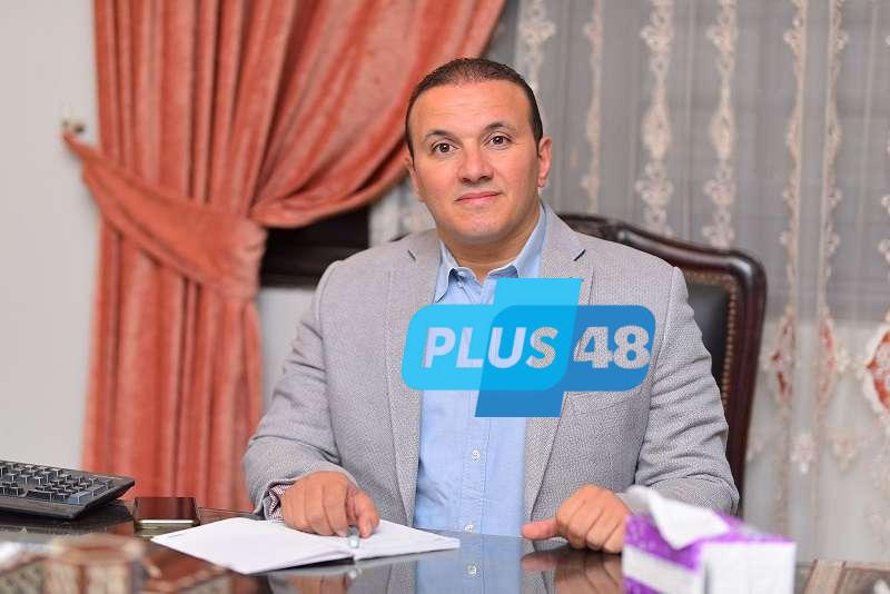 قيادي بالجبهة الوطنية يثني على توجيهات الرئيس بدعم المعلم: