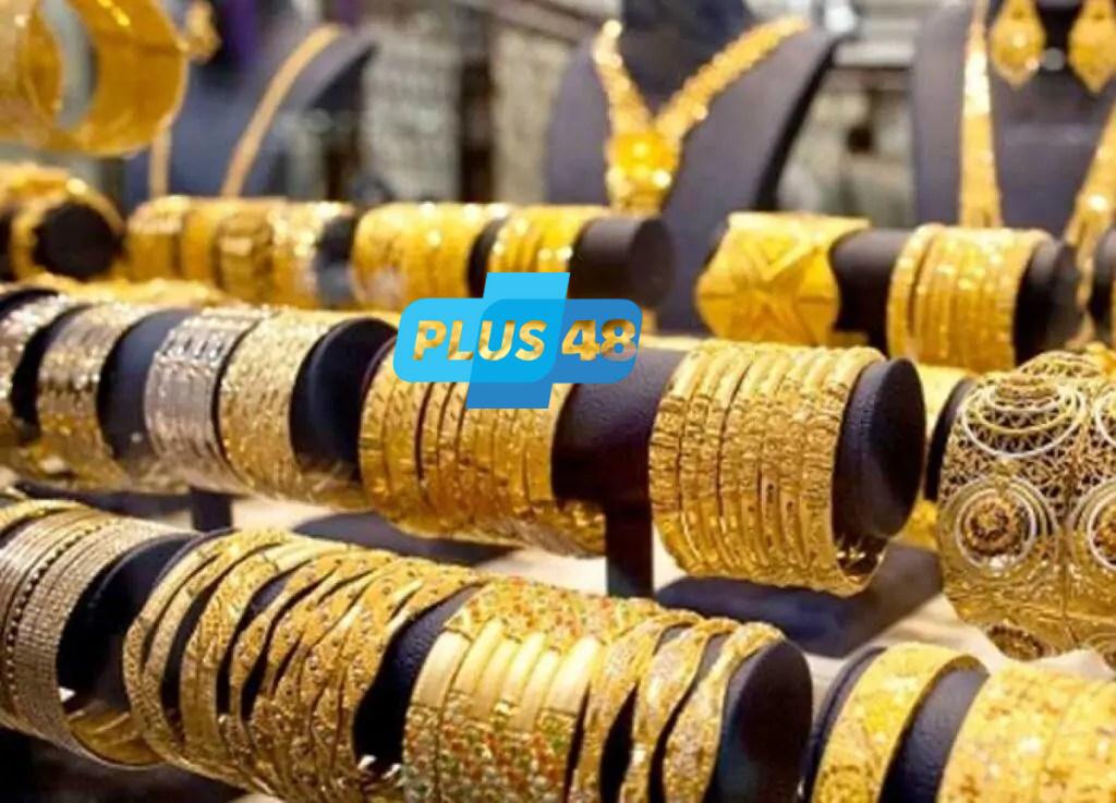 الذهب في مصر يواصل الانخفاض.. هل الفرصة ذهبية للشراء الآن؟