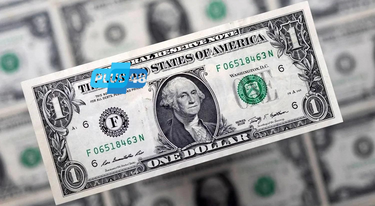 هبوط سعر الدولار تحت 50 جنيهًا.. تعرف على الأسباب الرئيسية وتأثيره المباشر على الاقتصاد المصري