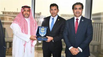 وزير الرياضة يستقبل رئيس الاتحاد الدولي للميني فوتبول