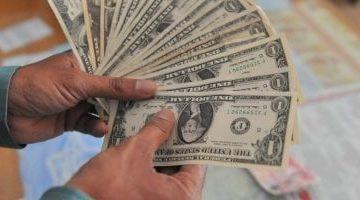سعر الدولار يسجل 49.48 جنيه للشراء من البنك الأهلى اليوم الاثنين 26-5-2025