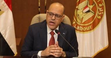 وزير العمل يوجه بُسرعة متابعة ضحايا انقلاب سيارة نصف نقل بالمنوفية