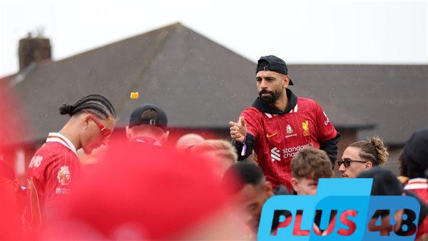 محمد صلاح يتصدر التشكيل المثالي للدوري الإنجليزي 2024-2025