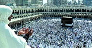 السعودية: 100 ألف ريال غرامة نقل حاملي تأشيرات الزيارة إلى مكة والمشاعر