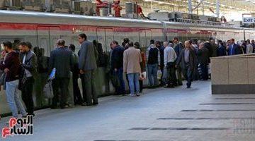 تشغيل القطار الخفيف حتى 2:30 صباحًا اليوم لخدمة زوار حفل العاصمة الإدارية