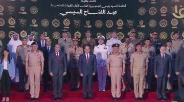 صورة تذكارية للرئيس السيسى خلال افتتاح بطولة العالم العسكرية للفروسية الـ25