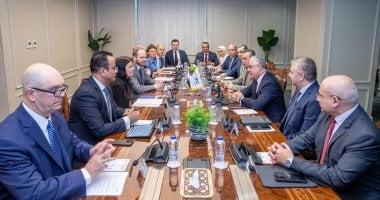 رئيس اقتصادية قناة السويس يجتمع بقيادات MAERSK العالمية