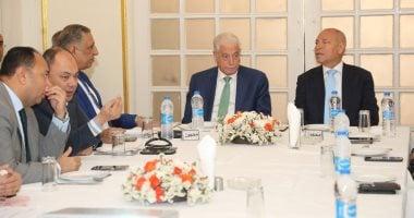 مستشار رئيس الجمهورية ومحافظ القاهرة يبحثان إعادة تشغيل محل جروبى