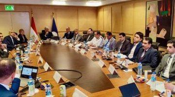 مناقشة المنظومة الجديدة للحصول على التأشيرة الاضطرارية عند منافذ الوصول الجوية المصرية