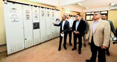وزير الإسكان ومحافظ الجيزة يتفقدان محطة مياه منشأة القناطر المُرشحة