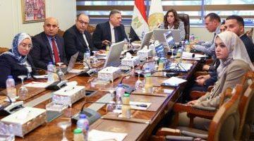وزيرة التنمية المحلية تجرى مرورا ميدانيا على 6 مراكز تكنولوجية بـ3 محافظات
