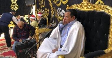ابن الشيخ عبد الباسط عبد الصمد يتلو فى عزاء نجل مصطفى إسماعيل بالغربية.. فيديو