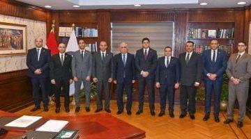 النائب العام يستقبل عددًا من رؤساء الاستئناف للنيابات المتخصصة لعرض كشوف الانجاز