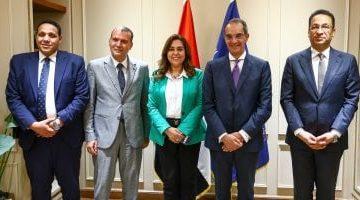 الاتصالات: اتفاق لتوفير الأجهزة التكنولوجية لتشغيل المجمعات الحكومية بقرى حياة كريمة