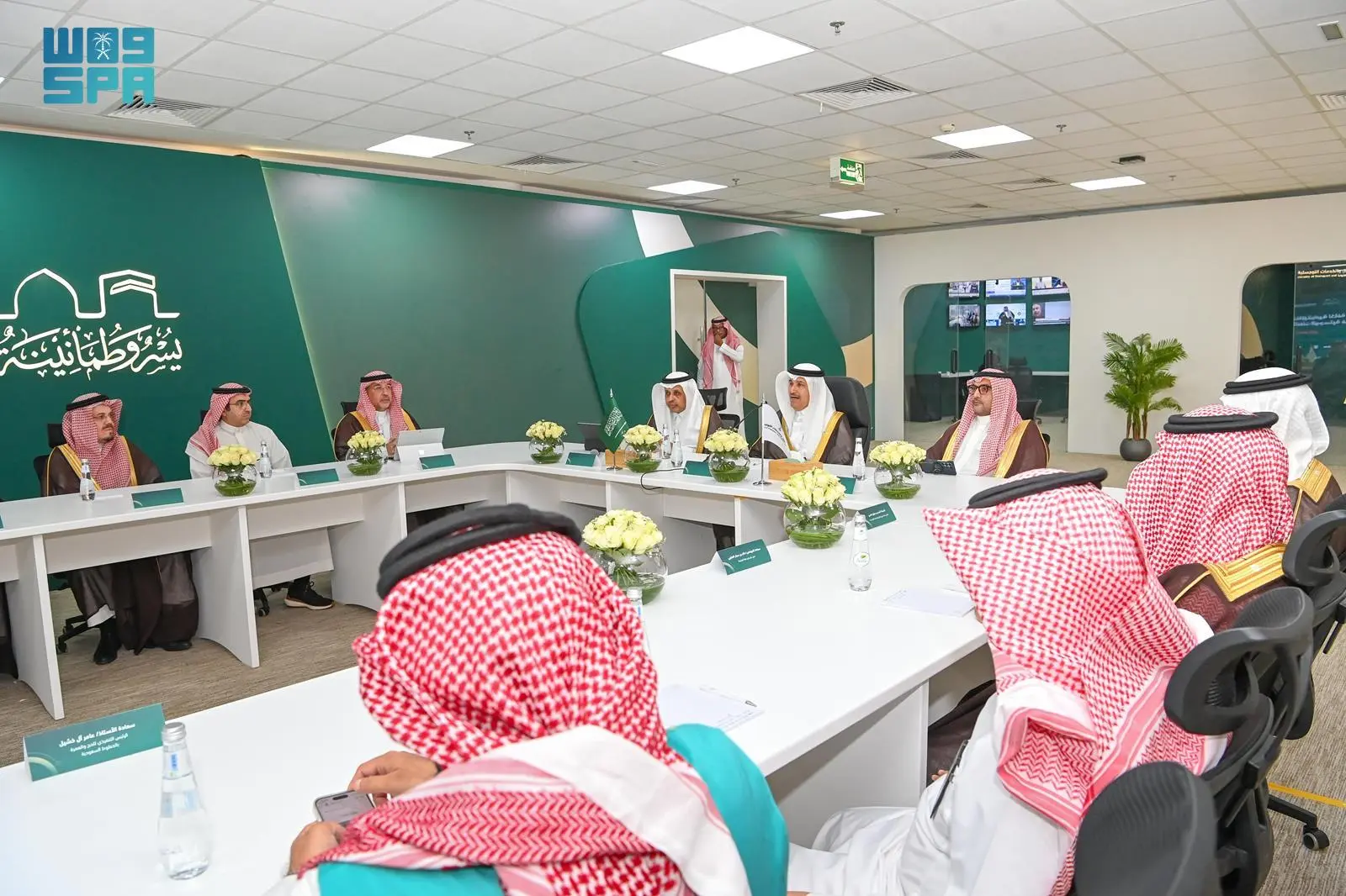 وزير النقل والخدمات اللوجستية يرأس اجتماع اللجنة الإشرافية الرابع ويدشّن مبادرات نوعية استعدادًا لموسم #الحج
