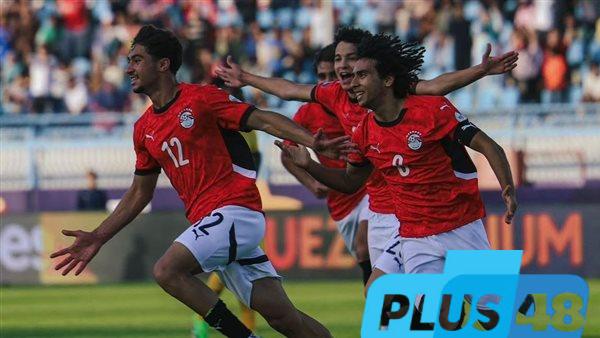 انطلاق الشوط الثاني من مباراة مصر والمغرب للشباب