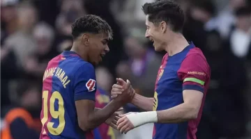 ليفاندوفسكي يعود للتشكيل المتوقع لبرشلونة أمام إسبانيول