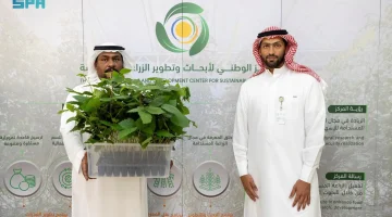 “استدامة” توزّع أكثر من 20 ألف شتلة توت أسود وورد طائفي على مزارعي #الباحة