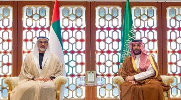سمو ولي العهد يستعرض مع ولي عهد #أبوظبي العلاقات الثنائية #عاجل