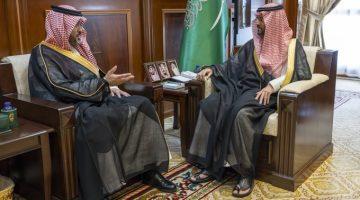 نائب #أمير_حائل يناقش خدمات “منشآت” في دعم ريادة الأعمال
