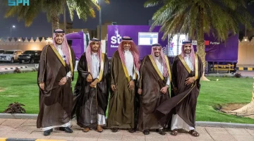 أمير القصيم يدشّن مشروع الحافلة الرقمية لمجموعة الاتصالات السعودية لتمكين كبار السن تقنيًا وتعزيز التحول الرقمي