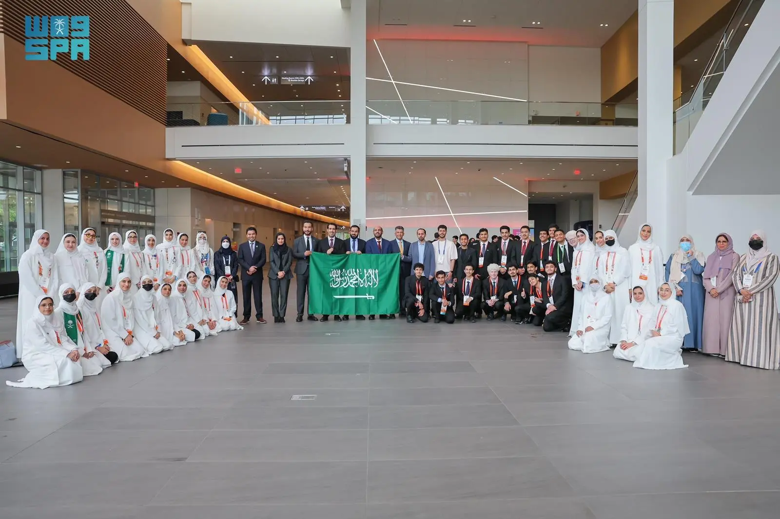 آيسف 2025.. مشاركة سعودية نوعية تتجاوز التنافس العلمي إلى القبول في جامعات عالمية مرموقة ضمن “مسار الرواد”