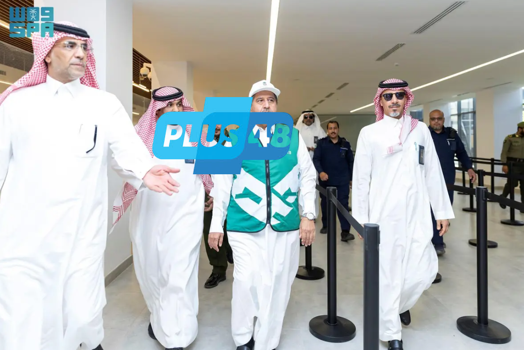 رئيس هيئة الطرق يتفقد منفذ حالة عمار وطرق تبوك استعدادًا لاستقبال ضيوف الرحمن