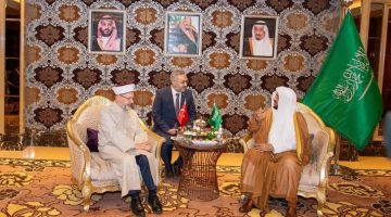 وزير الشؤون الإسلامية يلتقي رئيس الشؤون الدينية التركي