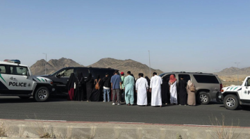 #عاجل | قوات أمن الحج تضبط مواطنين لنقلهما 15 وافدًا مخالفًا لأنظمة وتعليمات #الحج