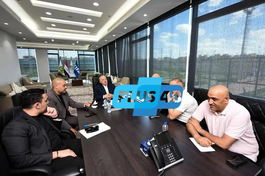 أبو ريدة ودياب يجتمعان مع الجهاز الفني لمنتخب مصر لمراعاة ارتباطاته في المسابقات المحلية