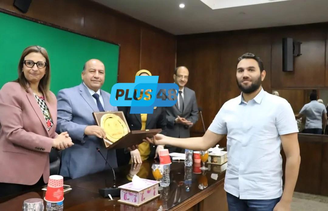 جامعة القاهرة تنظم ملتقى التوظيف 2025 بكلية الاقتصاد والعلوم السياسية