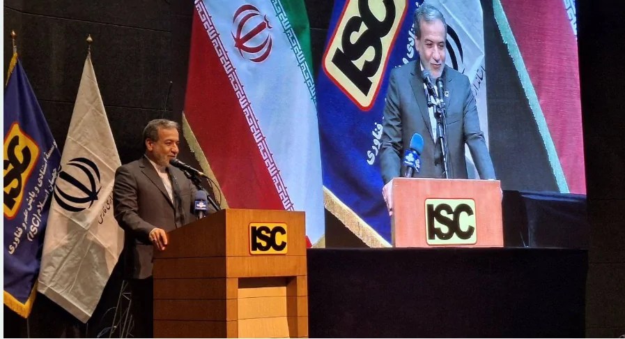 وزير خارجية عمان ينهي الشكوك حول جولة مباحثات “تكسير العظام”.. وترامب: المفاوضات مع إيران على الطريق الصحيح