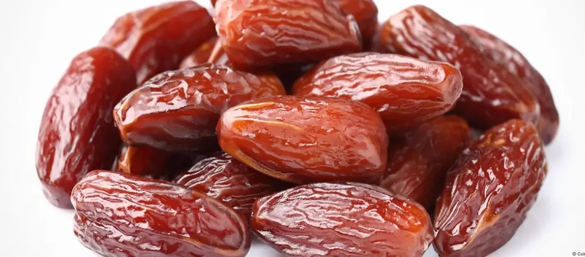 فوائد مذهلة لإضافة التمر إلى نظالمك الغذائي.. مزايا صحية لا تتوقعها