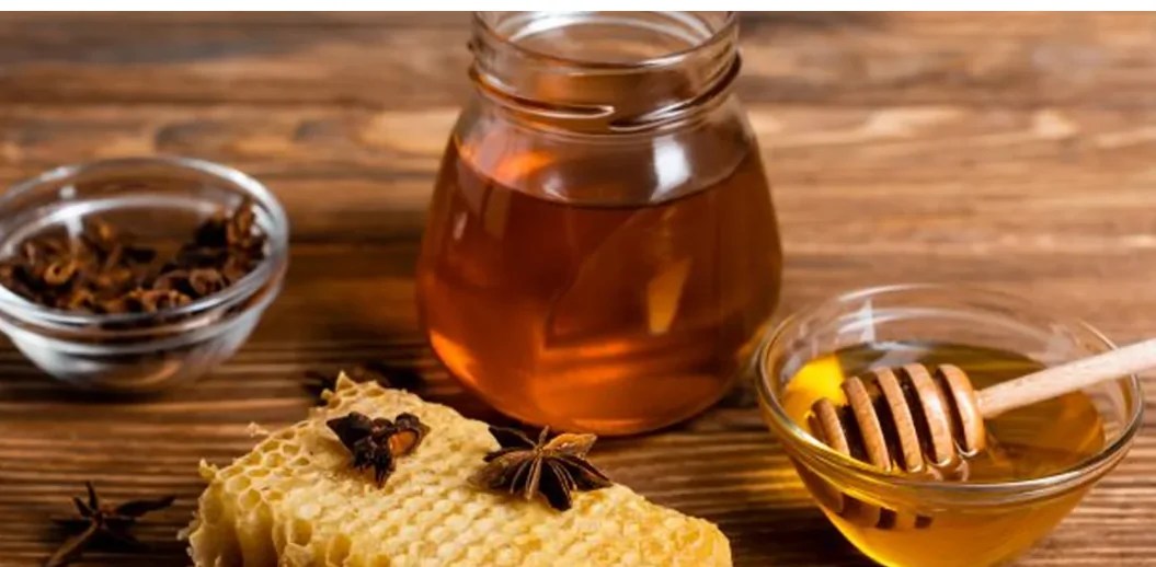 اليانسون بالعسل.. فوائد لا تنتهي لمرضى السكري والجهاز التنفسي