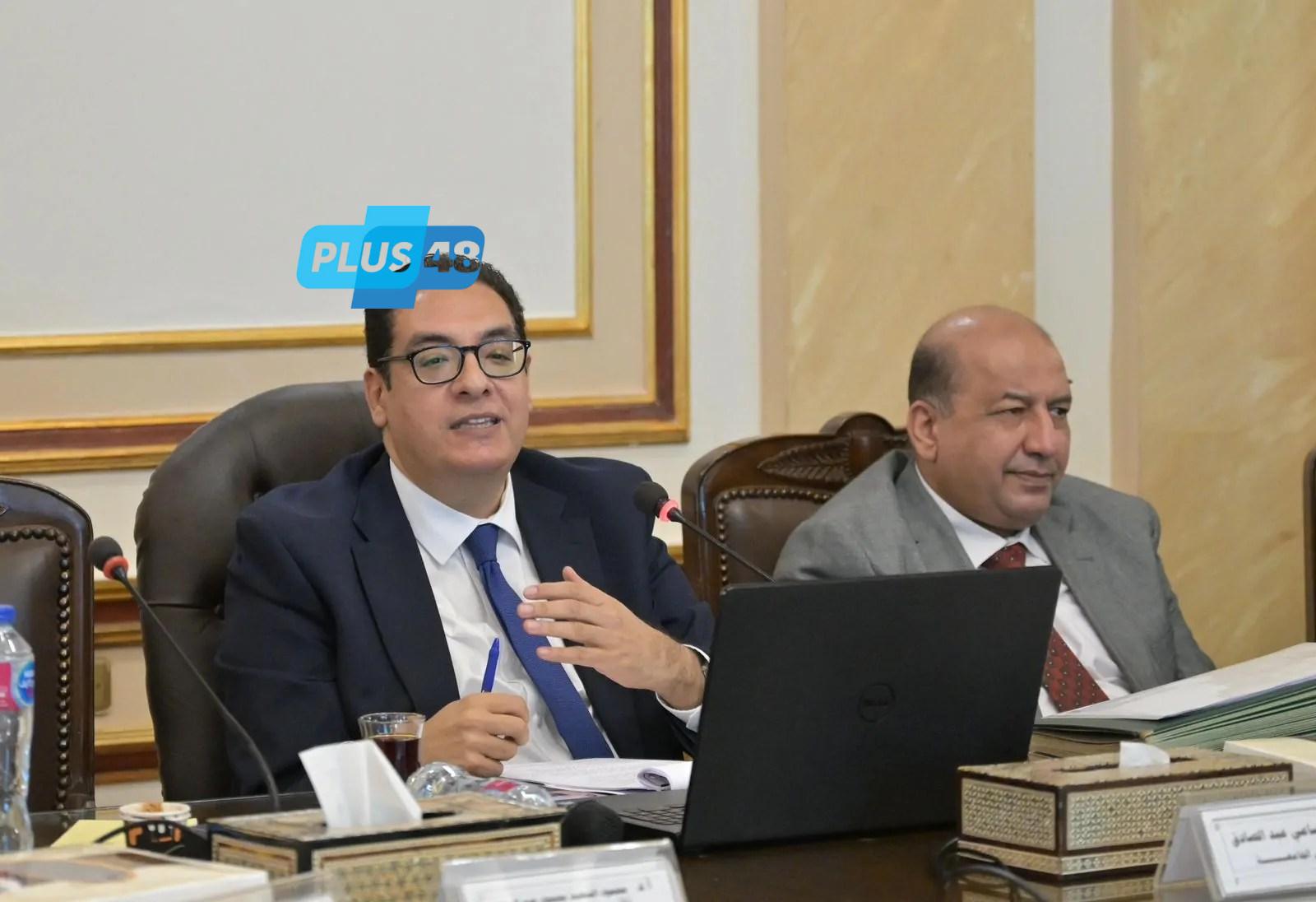 «عبد الصادق»: جامعة القاهرة الأهلية ستكون نموذجًا يحتذى به في تقديم برامج أكاديمية عصرية