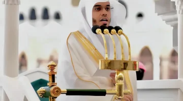 “الدوسري” في خطبة #الجمعة : الدعاء من أعظم أسباب التوفيق والنجاح، فيه تنزل الرحمات، وتهب الخيرات