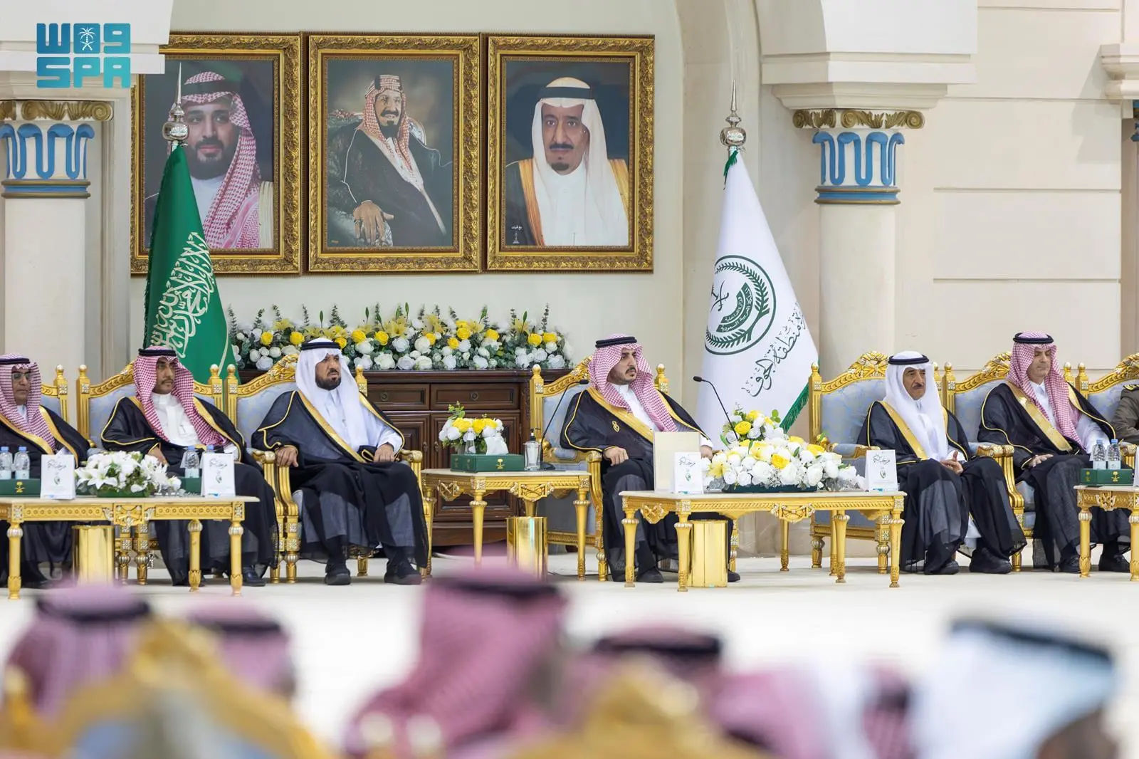 أمير الجوف يكرّم الفائزين بجائزة سموه للتميز التعليمي والمؤسسي في دورتها الرابعة ويستقبل 83 طالبًا وطالبة لحصولهم على جوائز على مستوى المملكة
